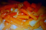 Закуска из колбасы и острой моркови